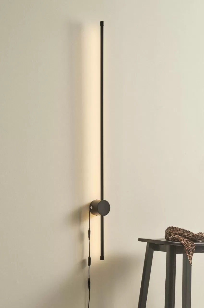 Vägglampor*Jotex ALISO Vägglampa LED 120 Cm Matt svart