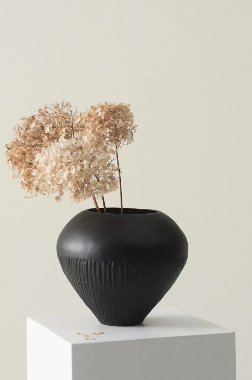 Vaser | Krukor*Jotex GISELE Vas/kruka - Höjd 20,5 Cm Svart