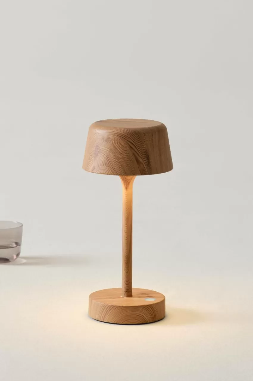Bordslampor*Jotex LEDA Portabel Lampa Träfärgad