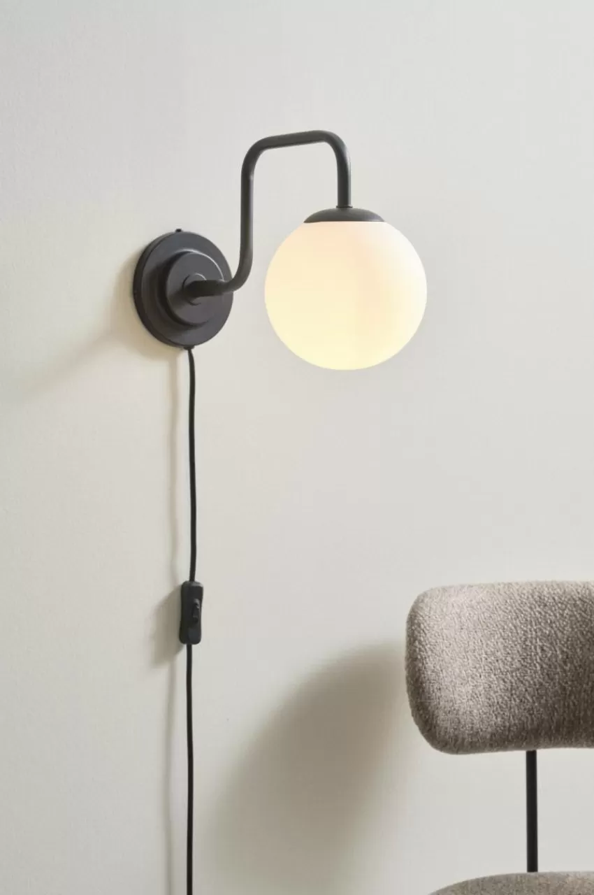 Vägglampor*Jotex LONDRES Vägglampa Svart/opalglas