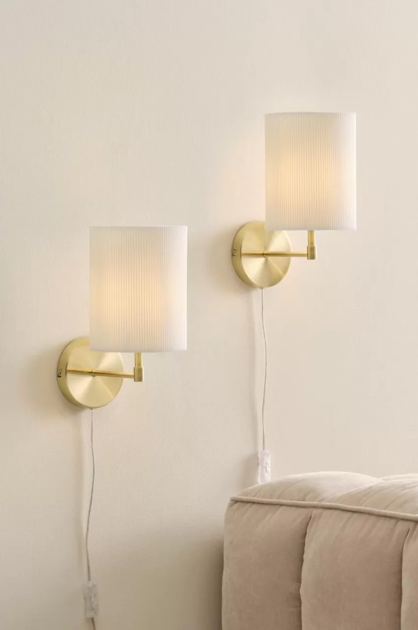 Vägglampor*Jotex SETH PLISSÉ Vägglampa 2-pack Mässing/vit